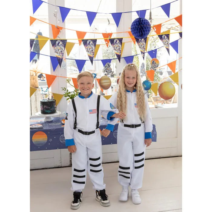 Children's astronaut costume for different ages