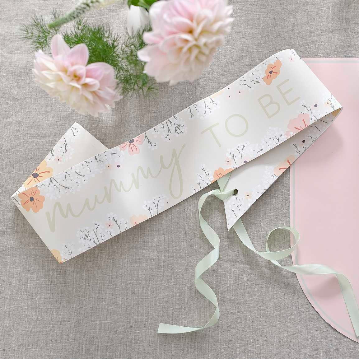 Floral Ribbon Mummy to Be