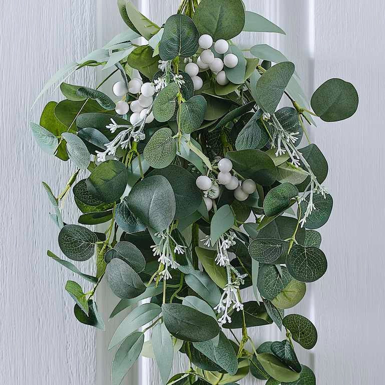 საშობაო გვირგვინი Eucalyptus and White Berries