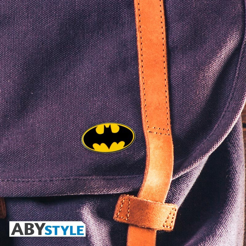 DC COMICS - სამკერდე Batman