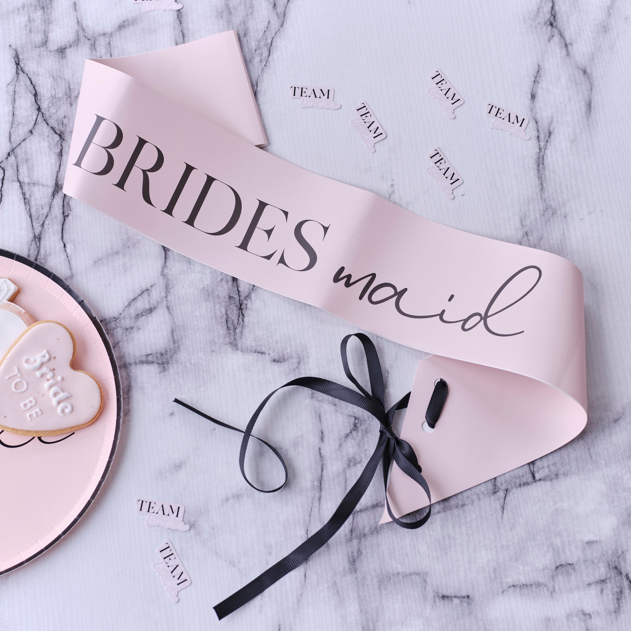 ლენტი Bridesmaid 2ც