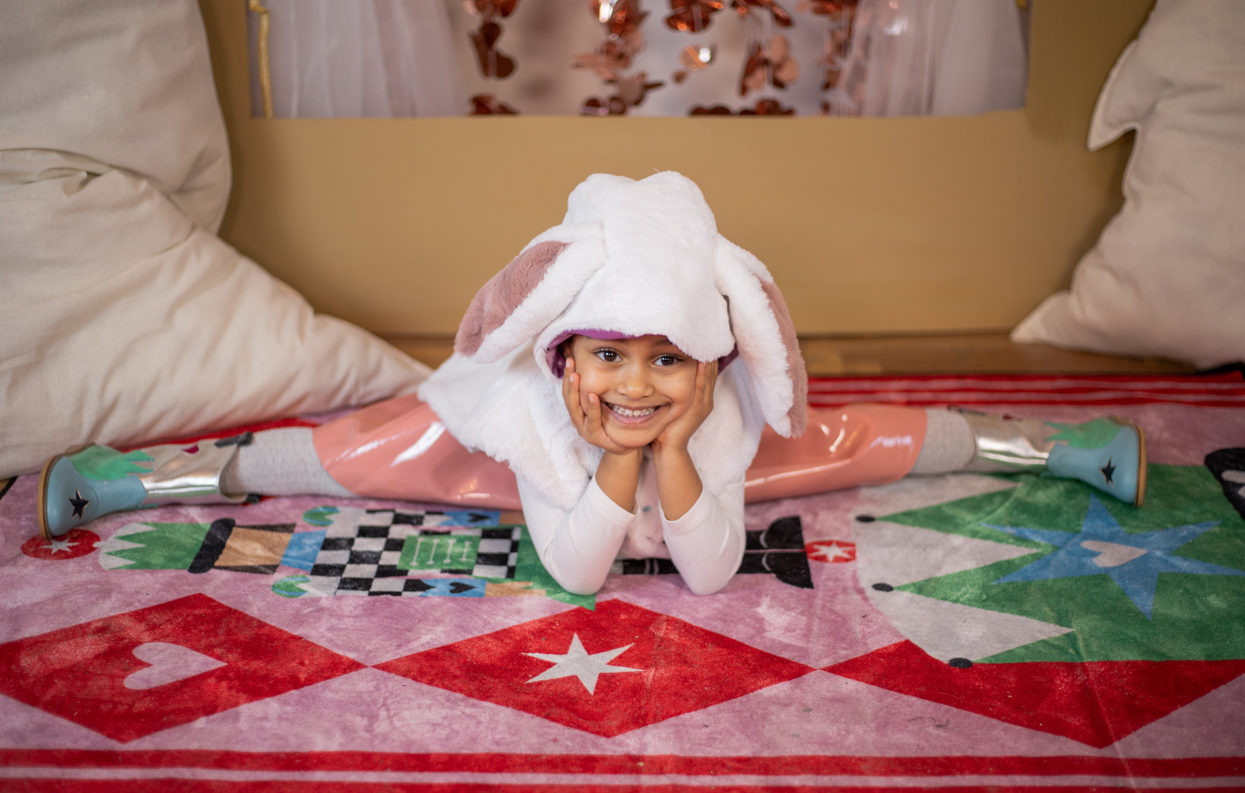 Helmet rabbit with bottom 3-5 years
