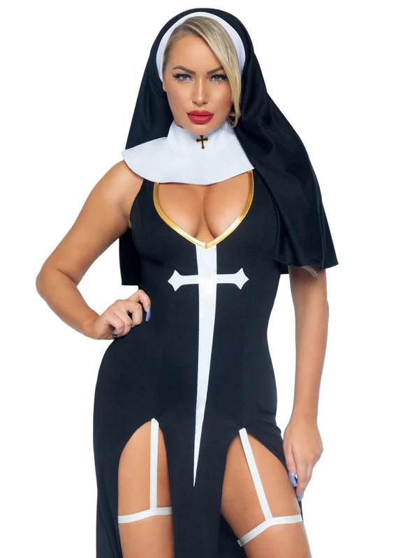 Long black and white nun costume in various sizes