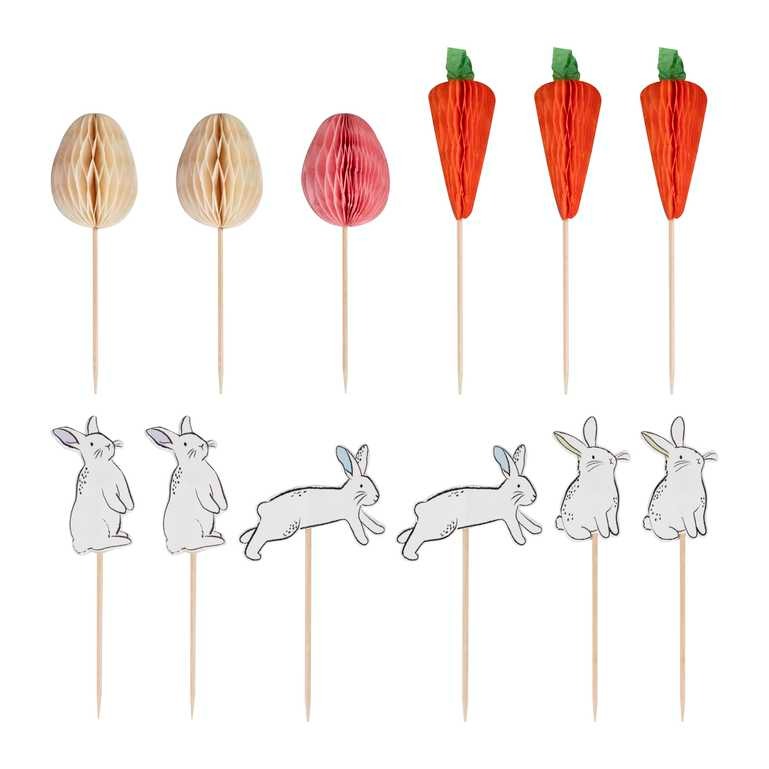 12 wooden sticks (6 rabbits, 3 carrots and 3 eggs)