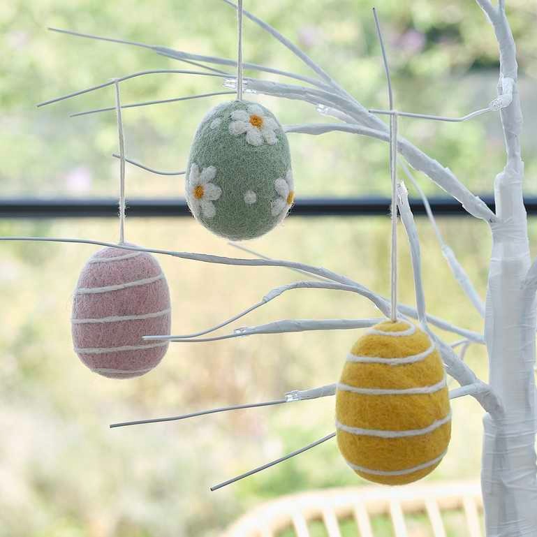 Decorative eggs felt 3 pcs