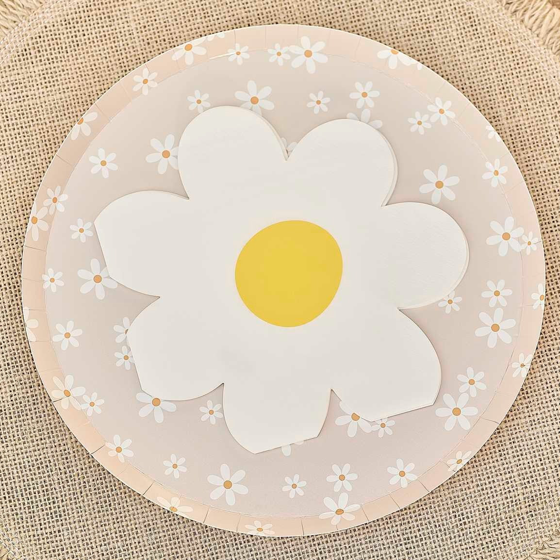 Paper napkin in the shape of chamomile 16 pcs