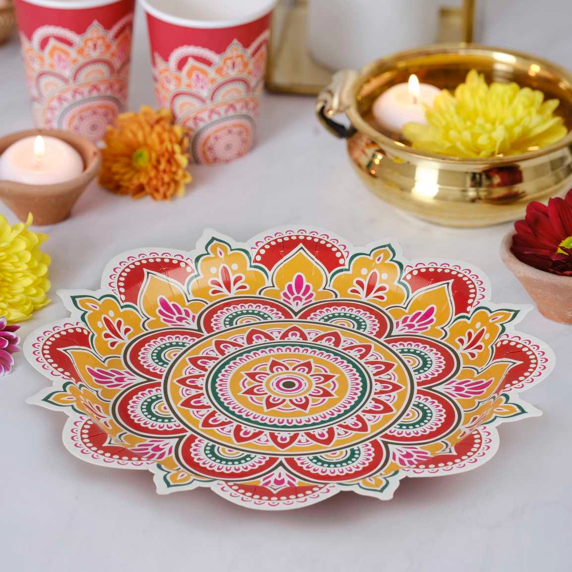 Paper plate with colorful ornaments 8 pcs 27 cm