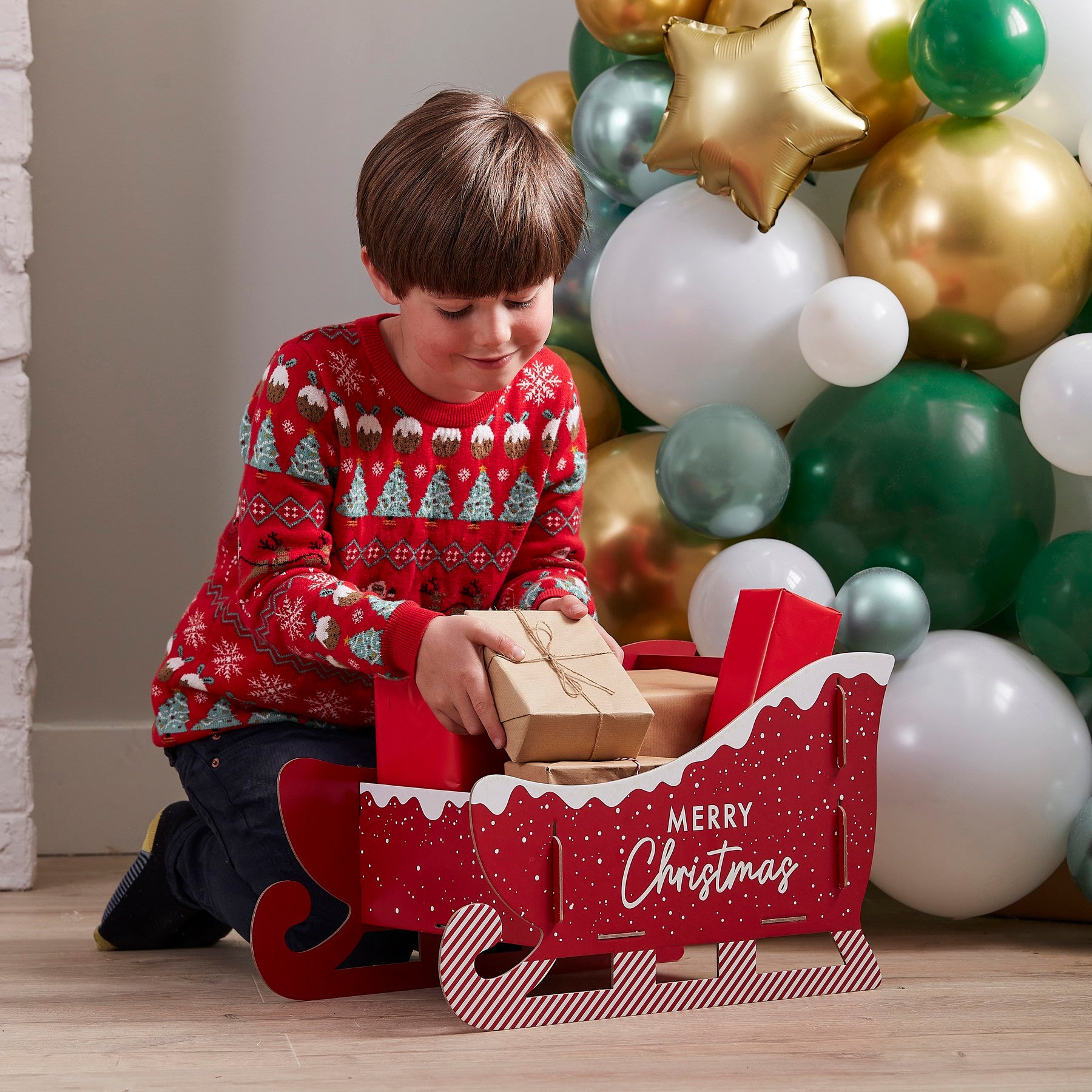 Cardboard sleigh for Christmas presents