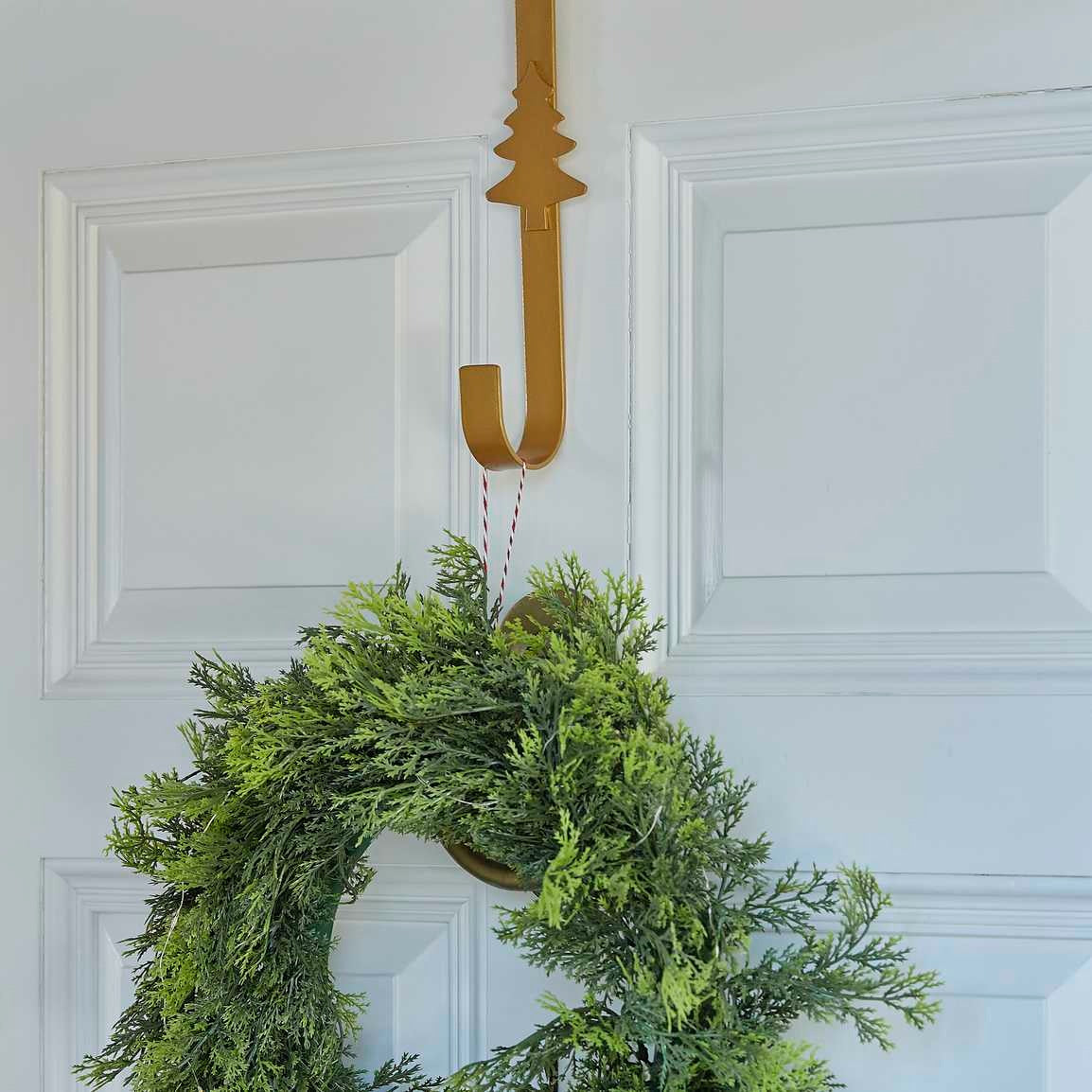 Christmas wreath pendant golden 29 cm