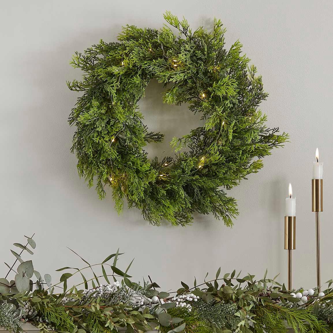 Christmas wreath with lights (diameter 45 cm)