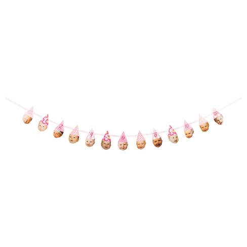 Photo garland with pink hats