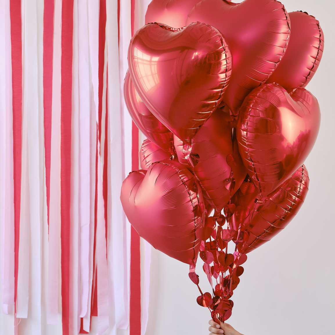 Foil red heart balloon bouquet 12 pcs